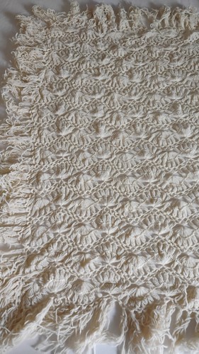 Coperta decorativa fatta - , a