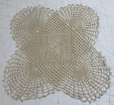 Centrino quadrato vintage